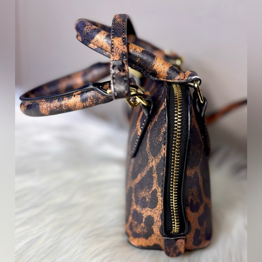 STEVE MADDEN Mini Leopard Satchel - Picture 4 of 7